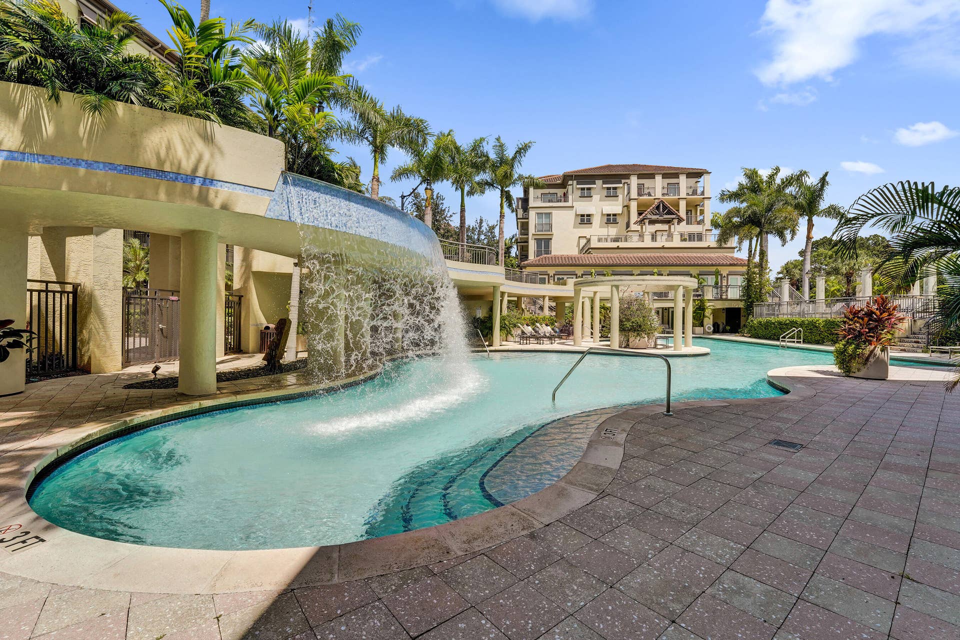 2633 NE 14th Avenue, #103, Wilton Manors, FL 33334 DSC02526