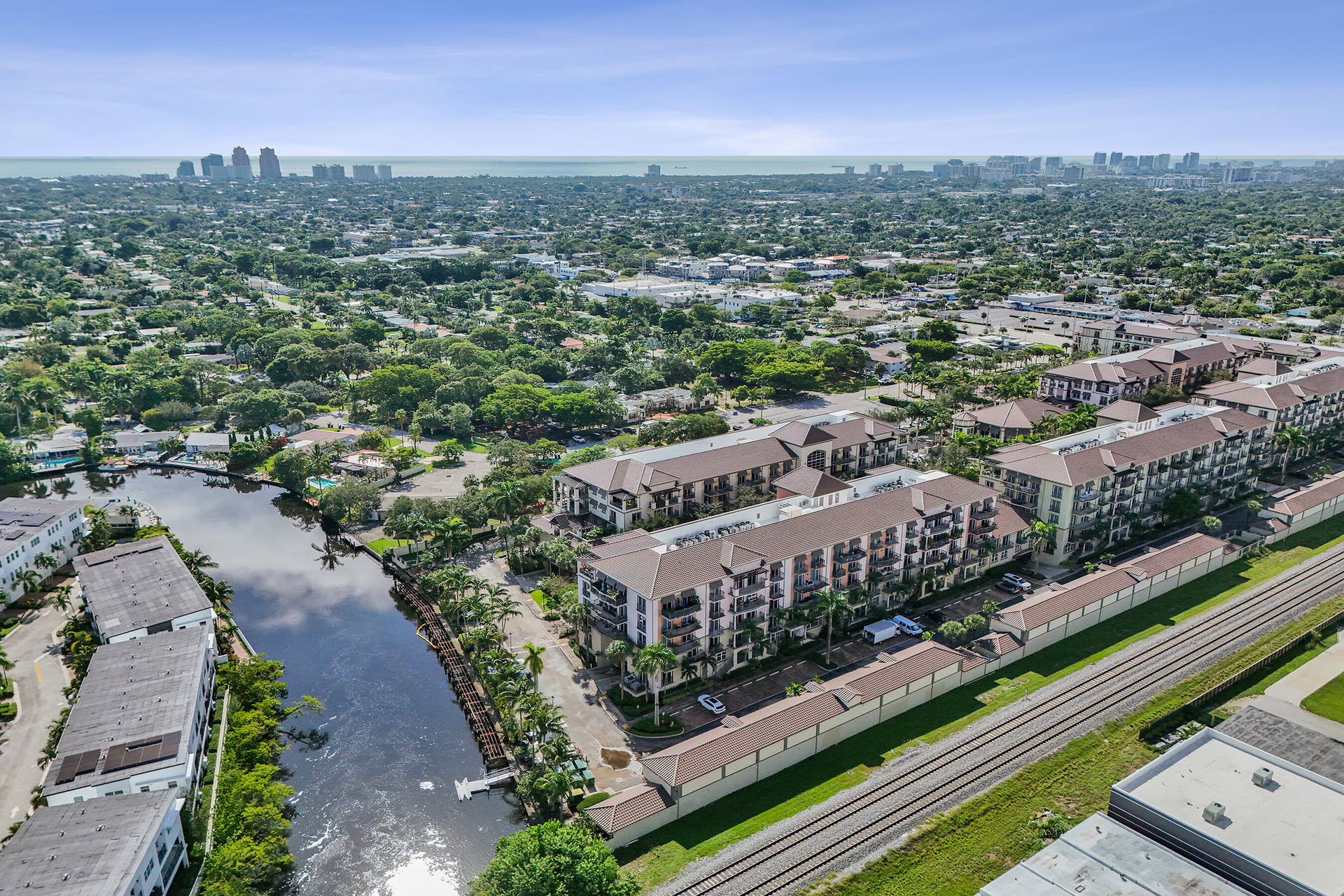 2633 NE 14th Avenue, #103, Wilton Manors, FL 33334 DJI_20260908102312_0060_D