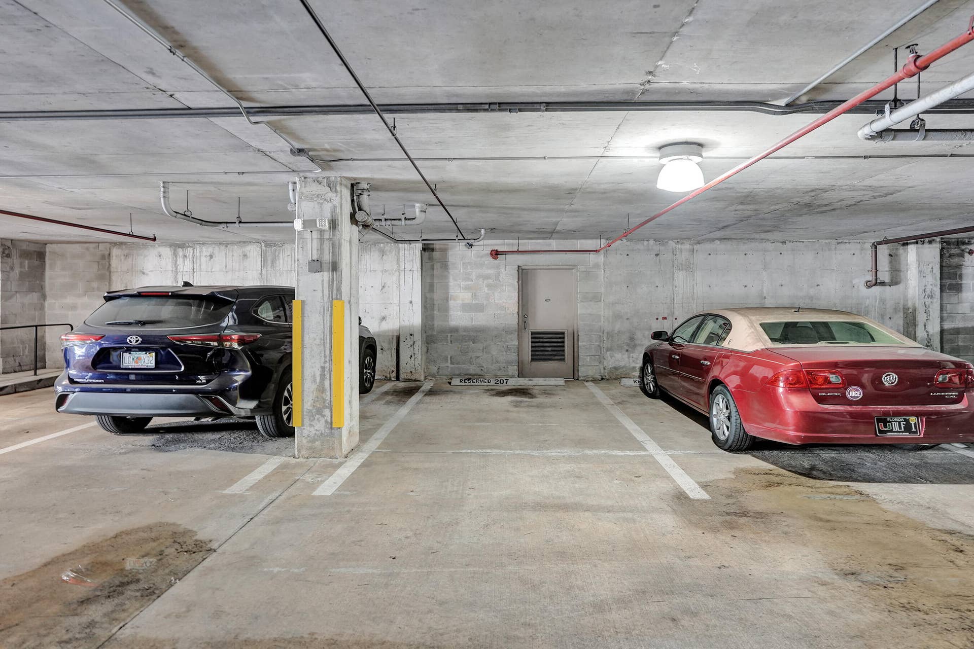 2633 NE 14th Avenue, #103, Wilton Manors, FL 33334 Under Ground Garage Parking Spot