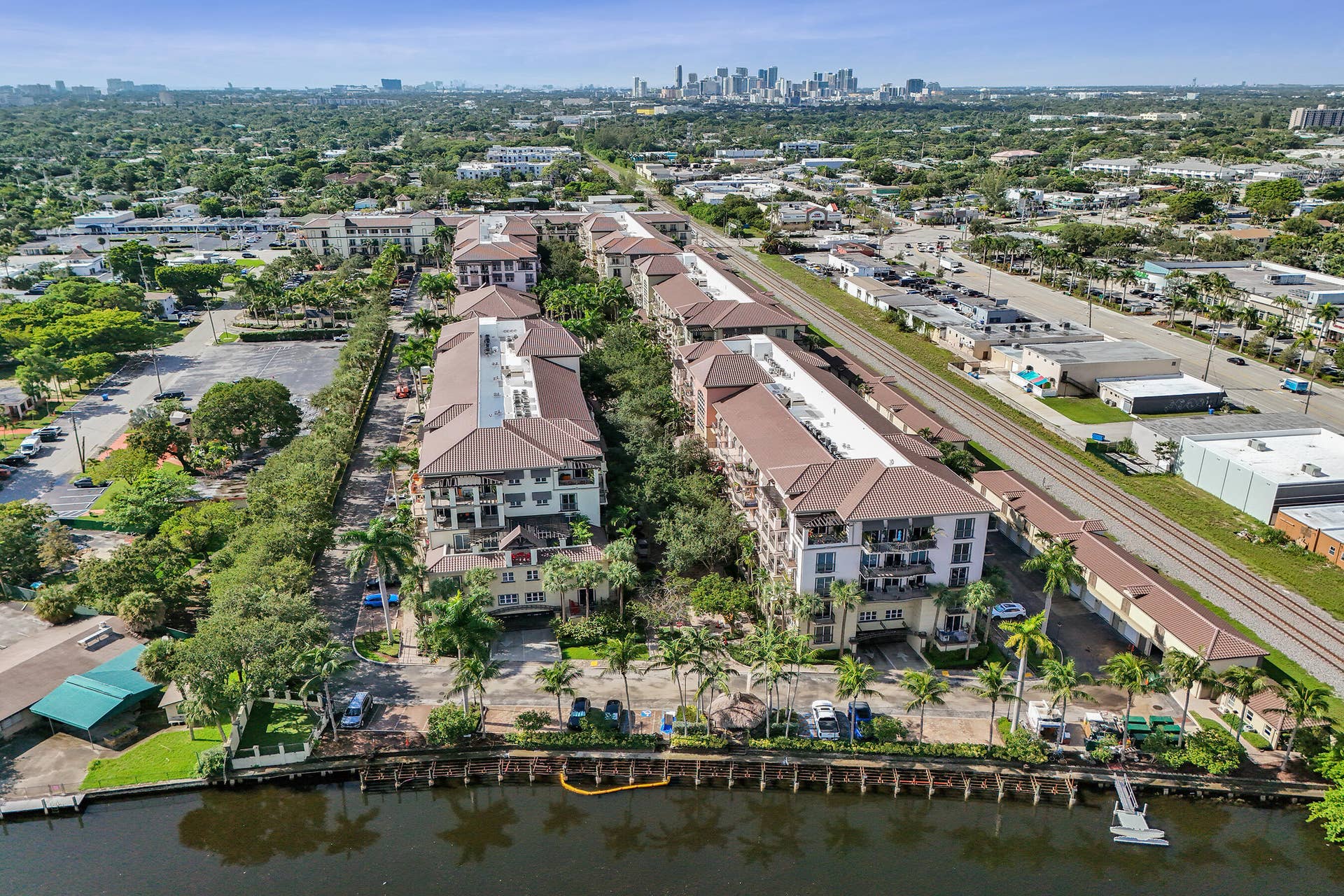 2633 NE 14th Avenue, #103, Wilton Manors, FL 33334 DJI_20260908102222_0056_D