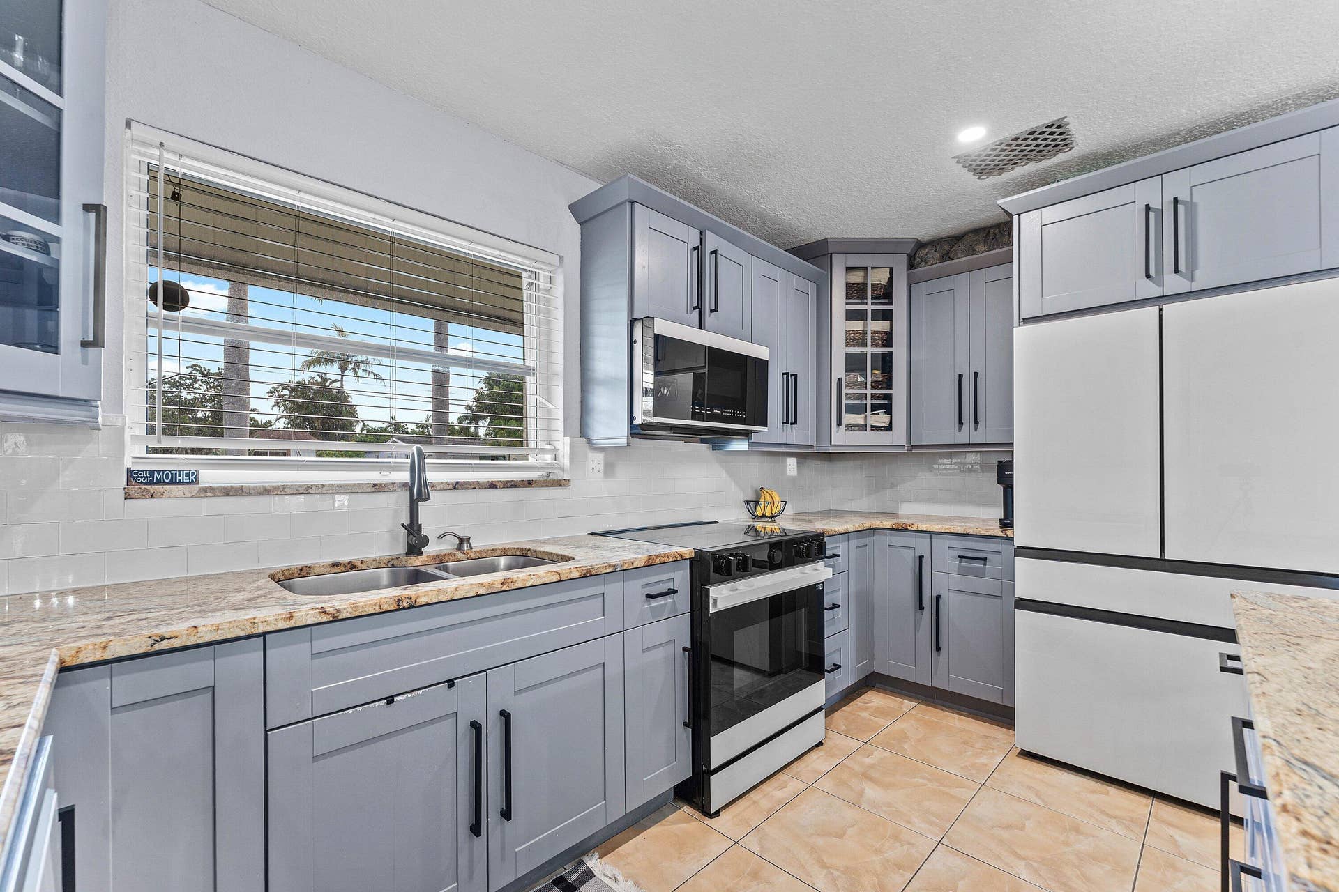 011-4481Southwest37thAvenue-FortLauderda