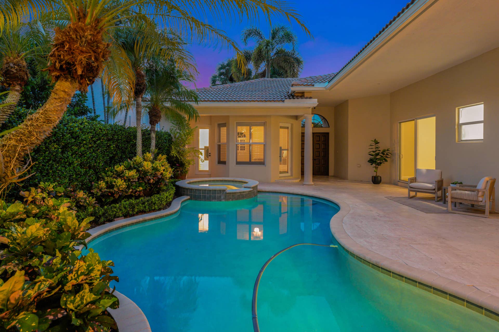540 Les Jardin Drive, Palm Beach Gardens, FL 33410 Separate Casista/4th Bedroom En-Suite