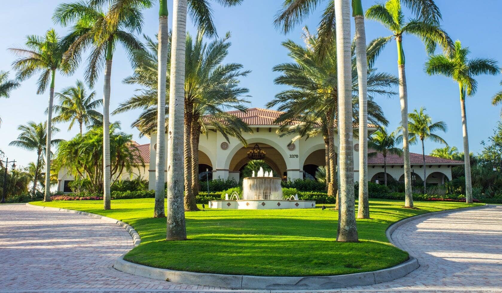540 Les Jardin Drive, Palm Beach Gardens, FL 33410 Clubhouse Exterior