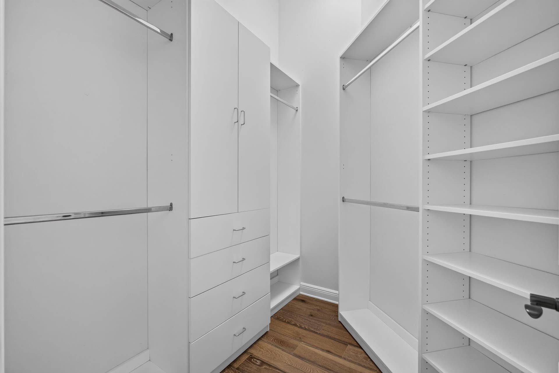 540 Les Jardin Drive, Palm Beach Gardens, FL 33410 New Custom Closets in both Primary closets