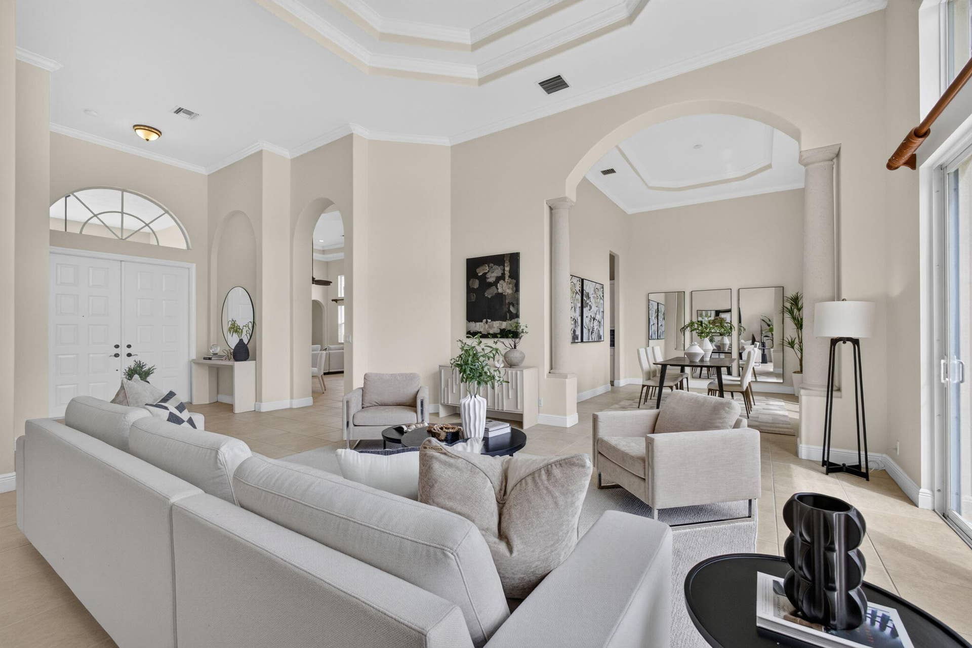 540 Les Jardin Drive, Palm Beach Gardens, FL 33410 Living Room Dining Room
