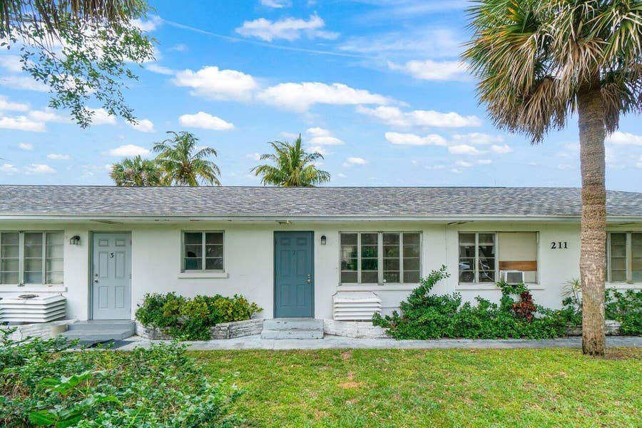 Property photo for 211 Sunrise Avenue, #4, Lantana, FL
