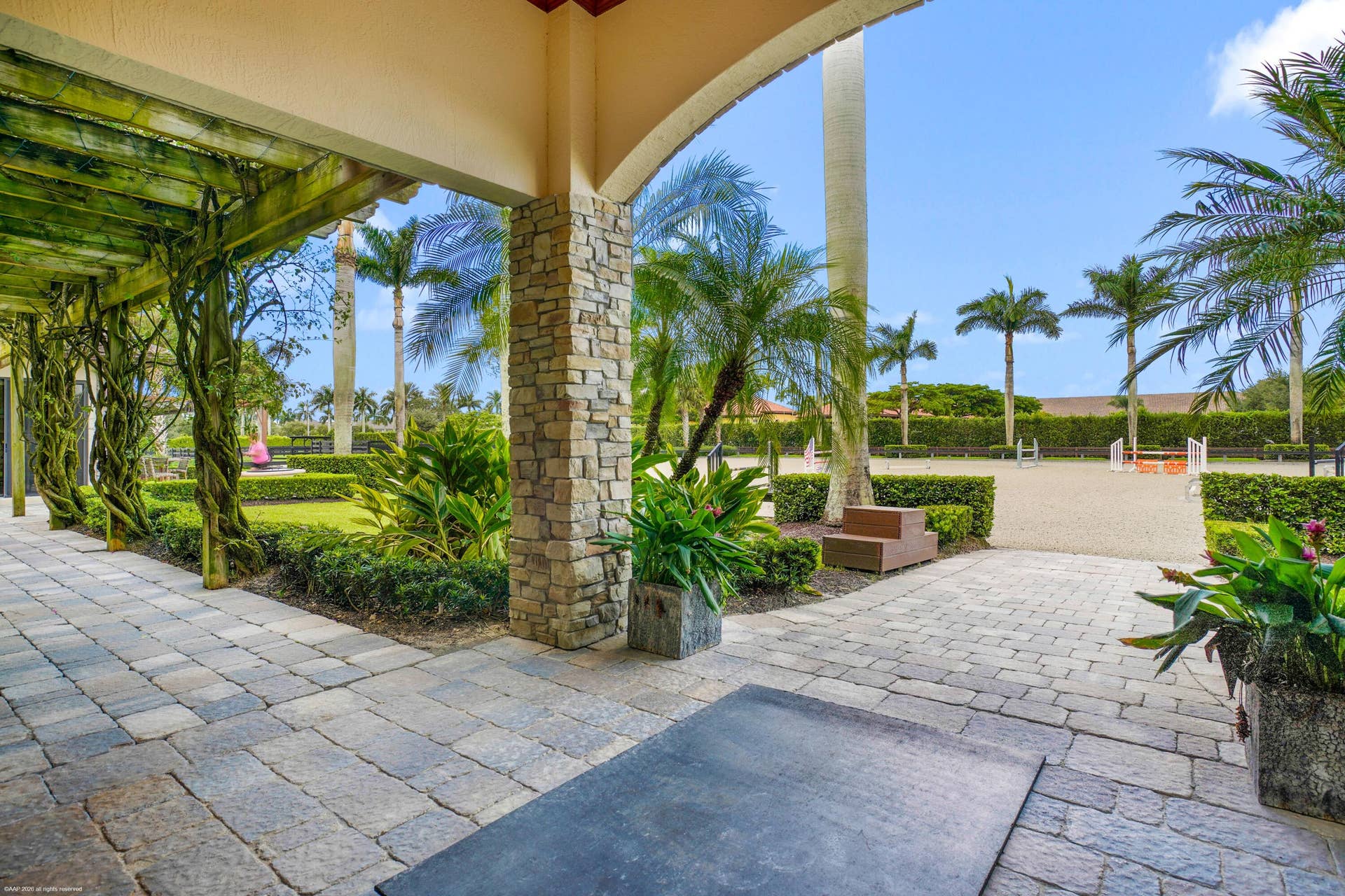 4600 Garden Point Trl 103