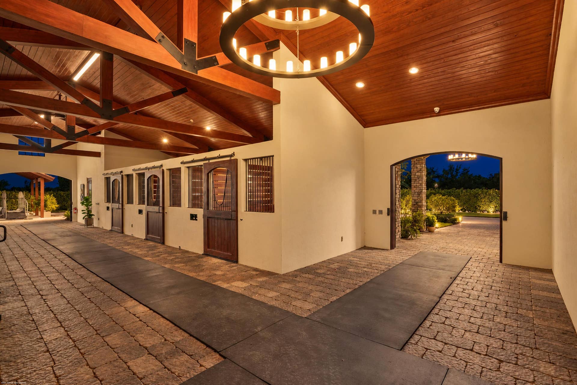 4600 Garden Point Trl 088