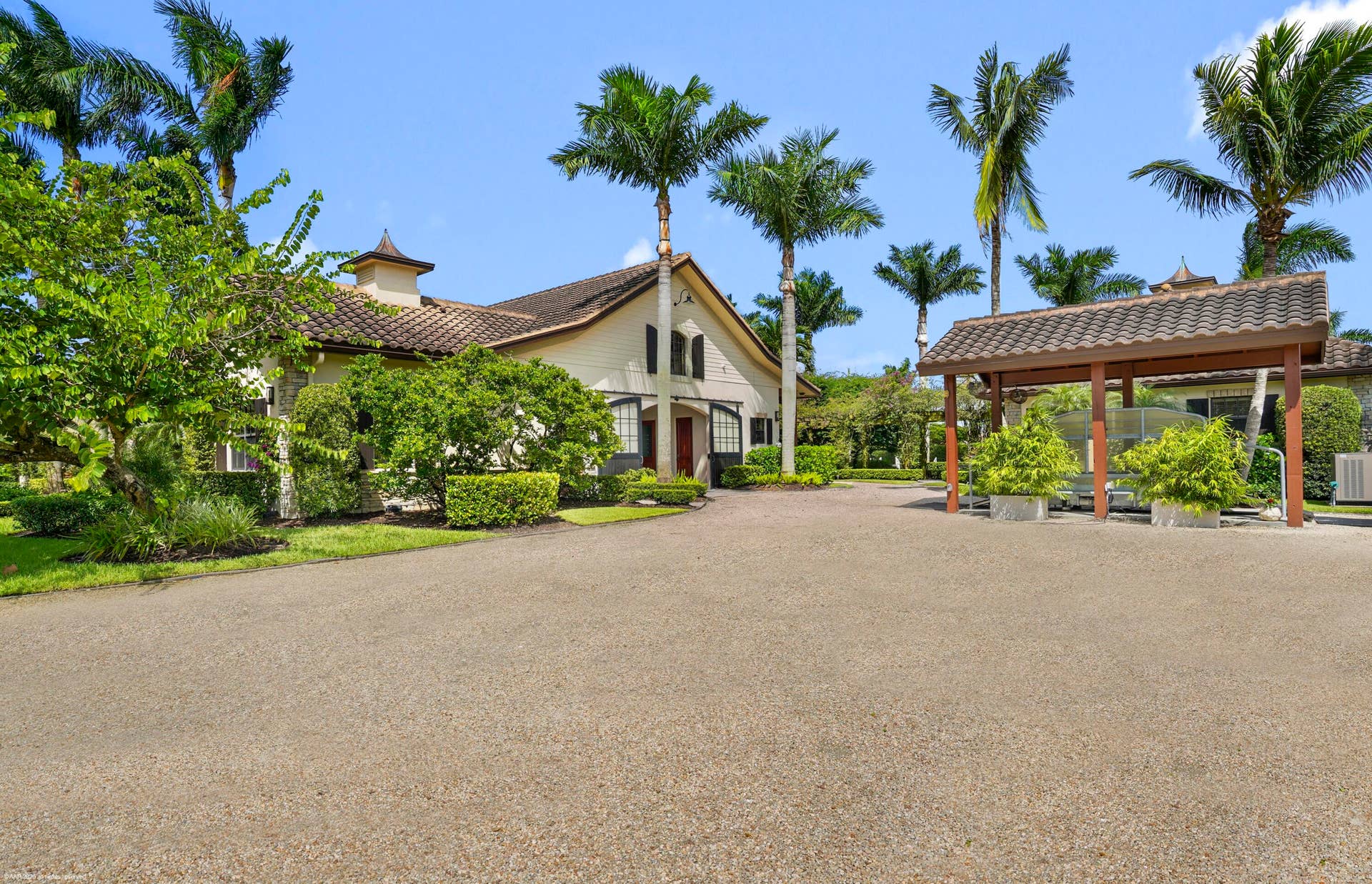 4600 Garden Point Trl 084