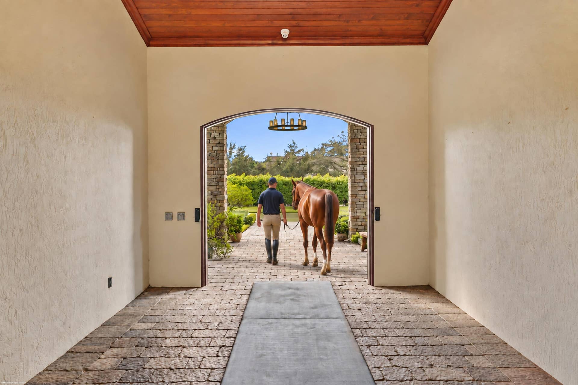 4600 Garden Point Trl 092