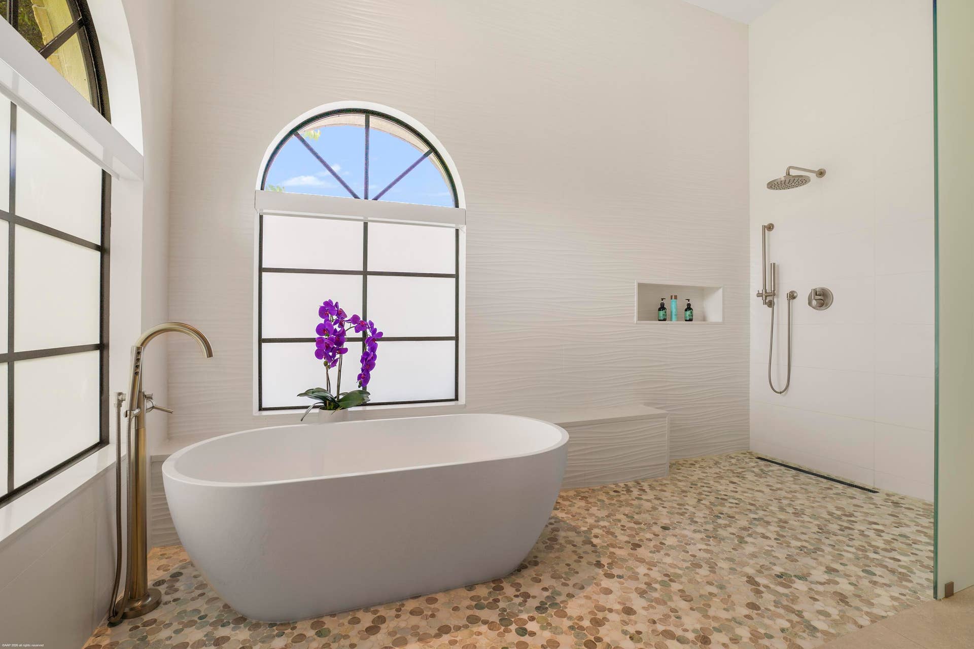 4600 Garden Point Trl 047