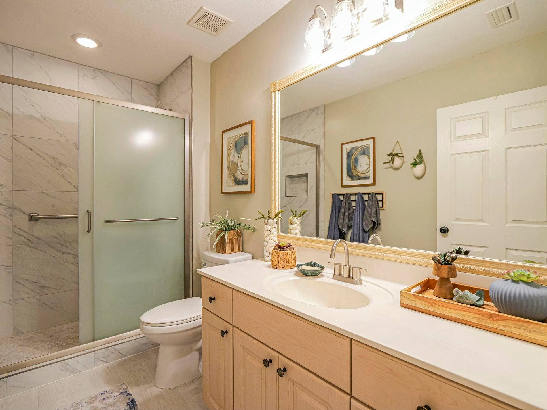 536 7TH Square, #103, Vero Beach, FL 32962 1 Bath