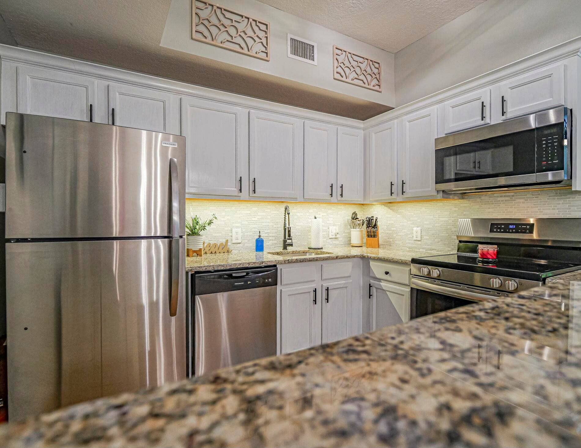 536 7TH Square, #103, Vero Beach, FL 32962 New appliances and renewed cabinets