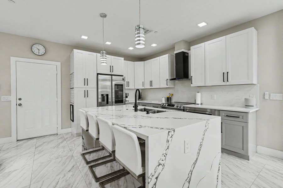 Property photo for 2937 CASCADA ISLES Way, Cooper City, FL