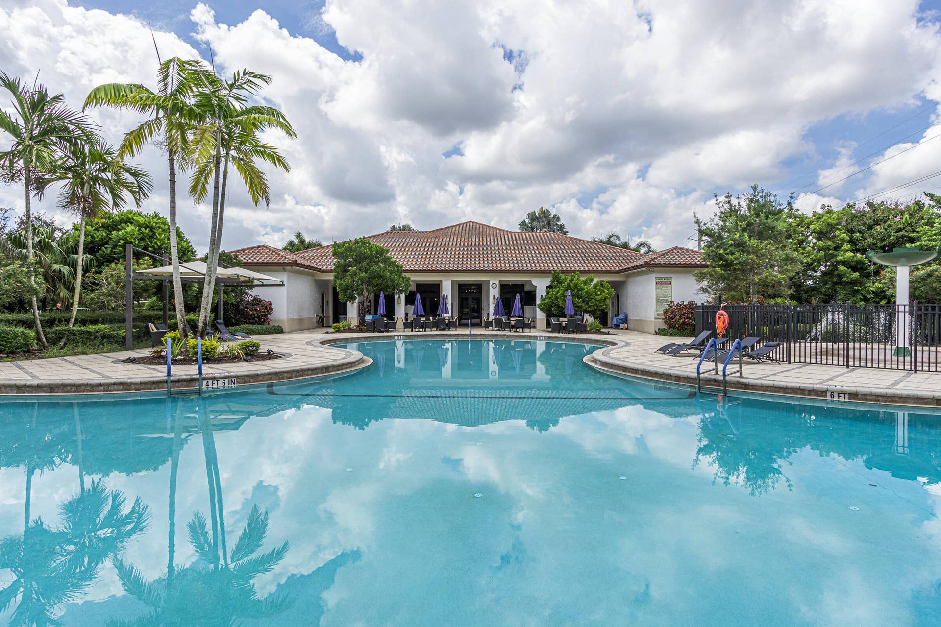 Monterra Community Pool