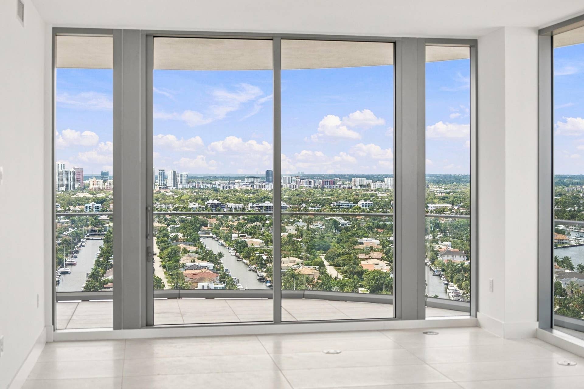 153 N Seabreeze Boulevard, #2404, Fort Lauderdale, FL 33304 24__jjl1675
