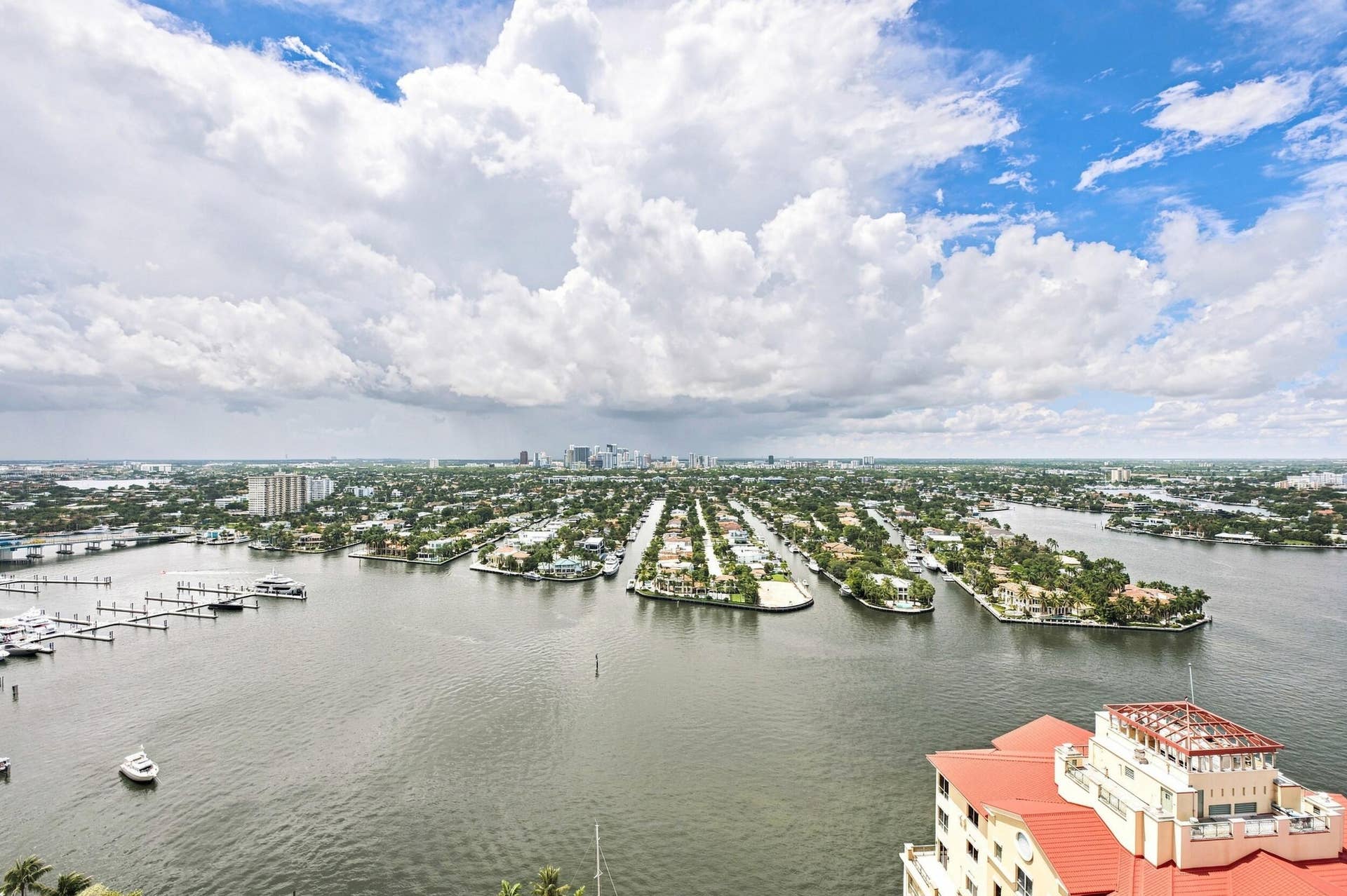 153 N Seabreeze Boulevard, #2404, Fort Lauderdale, FL 33304 44__jjl1775