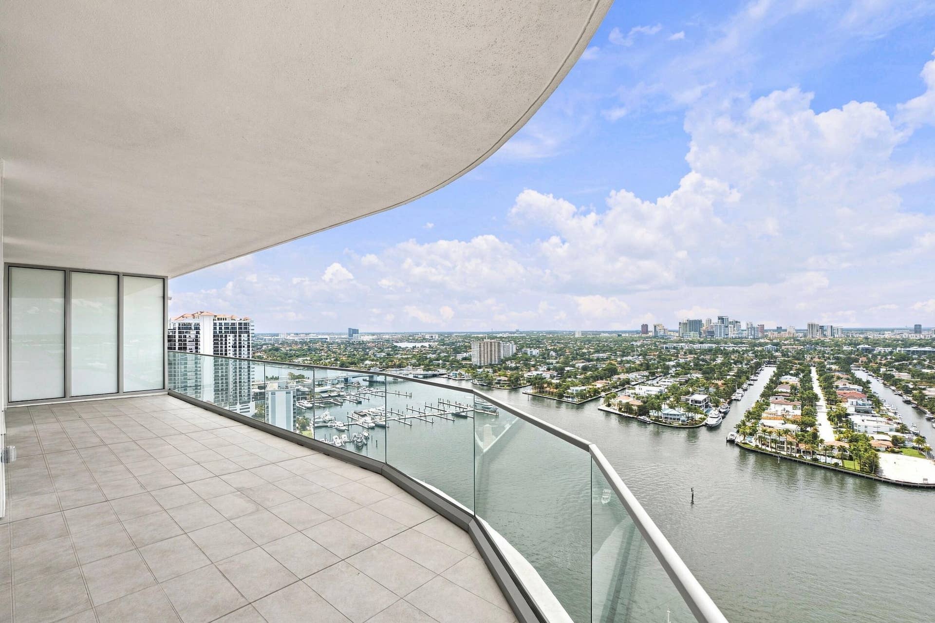 153 N Seabreeze Boulevard, #2404, Fort Lauderdale, FL 33304 42__jjl1765