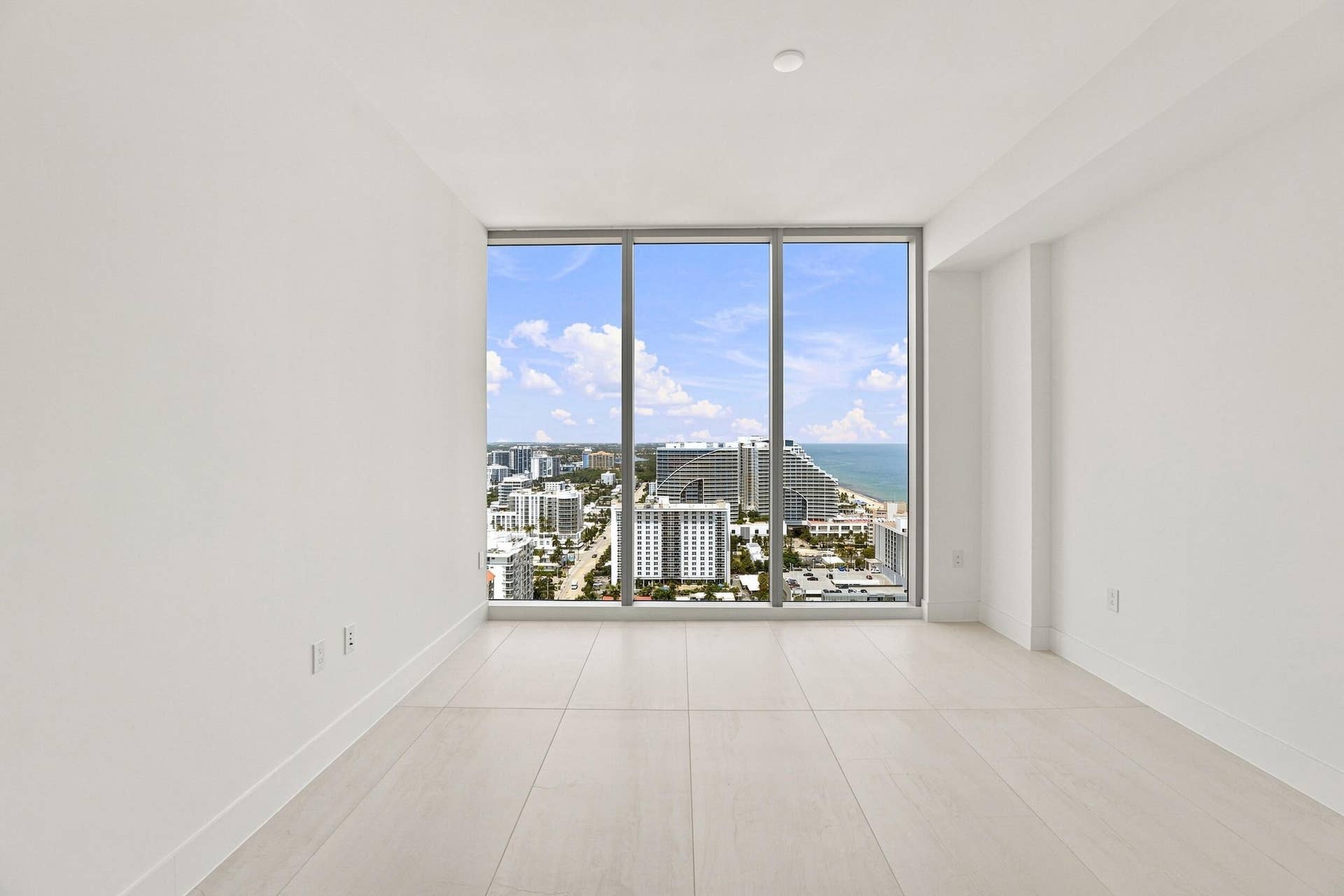 153 N Seabreeze Boulevard, #2404, Fort Lauderdale, FL 33304 48__jjl1795
