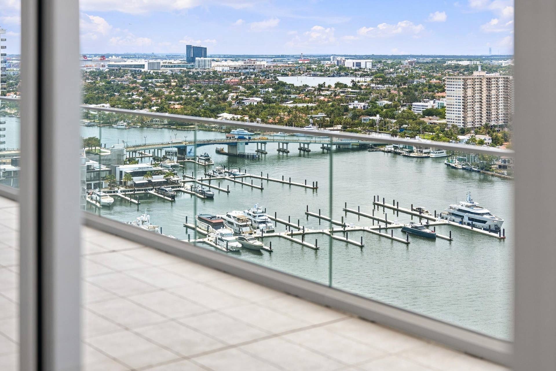 153 N Seabreeze Boulevard, #2404, Fort Lauderdale, FL 33304 29__jjl1700