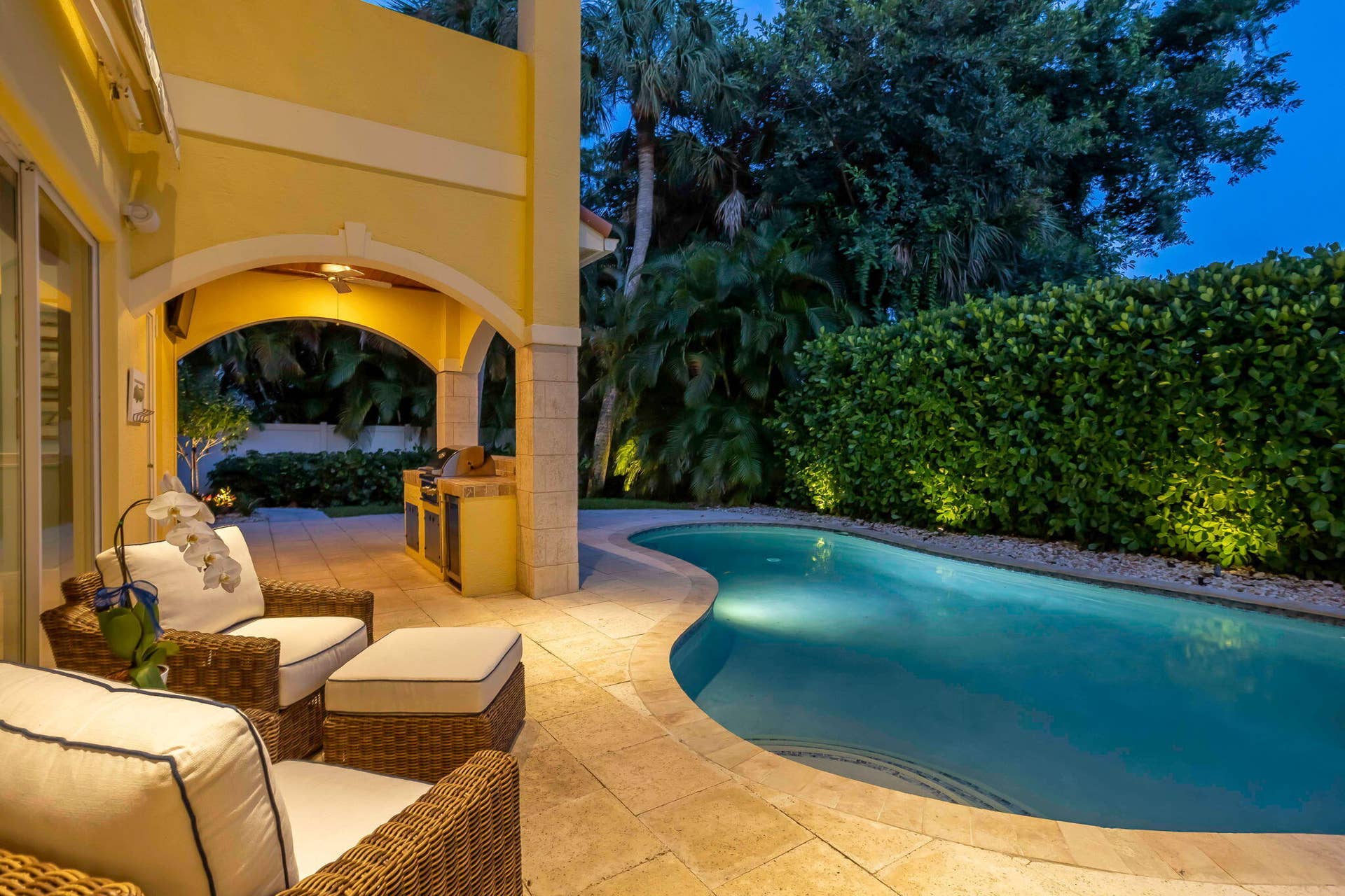 106 Nativa Circle, North Palm Beach, FL 33410 Twilght
