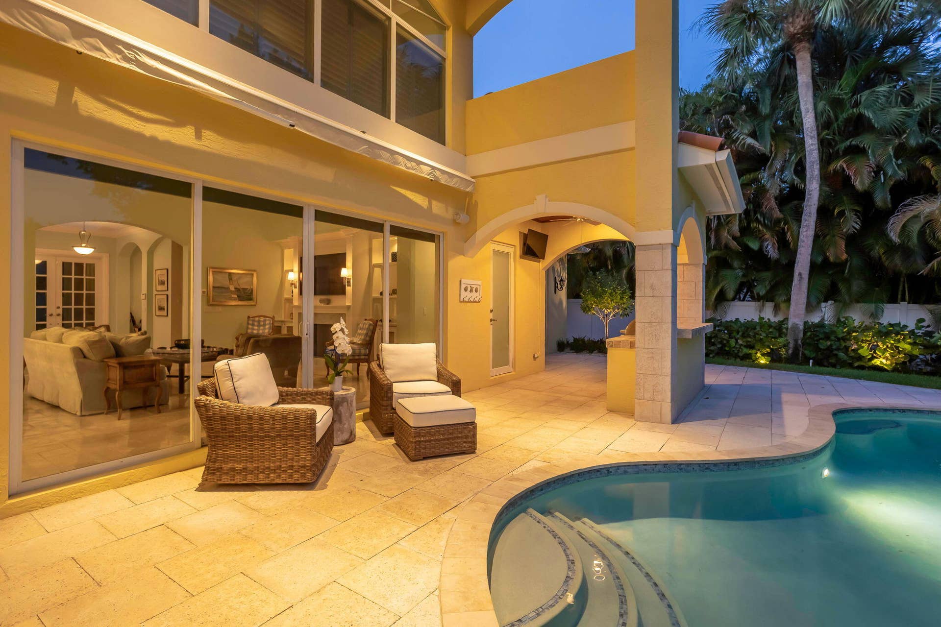 106 Nativa Circle, North Palm Beach, FL 33410 Twilght