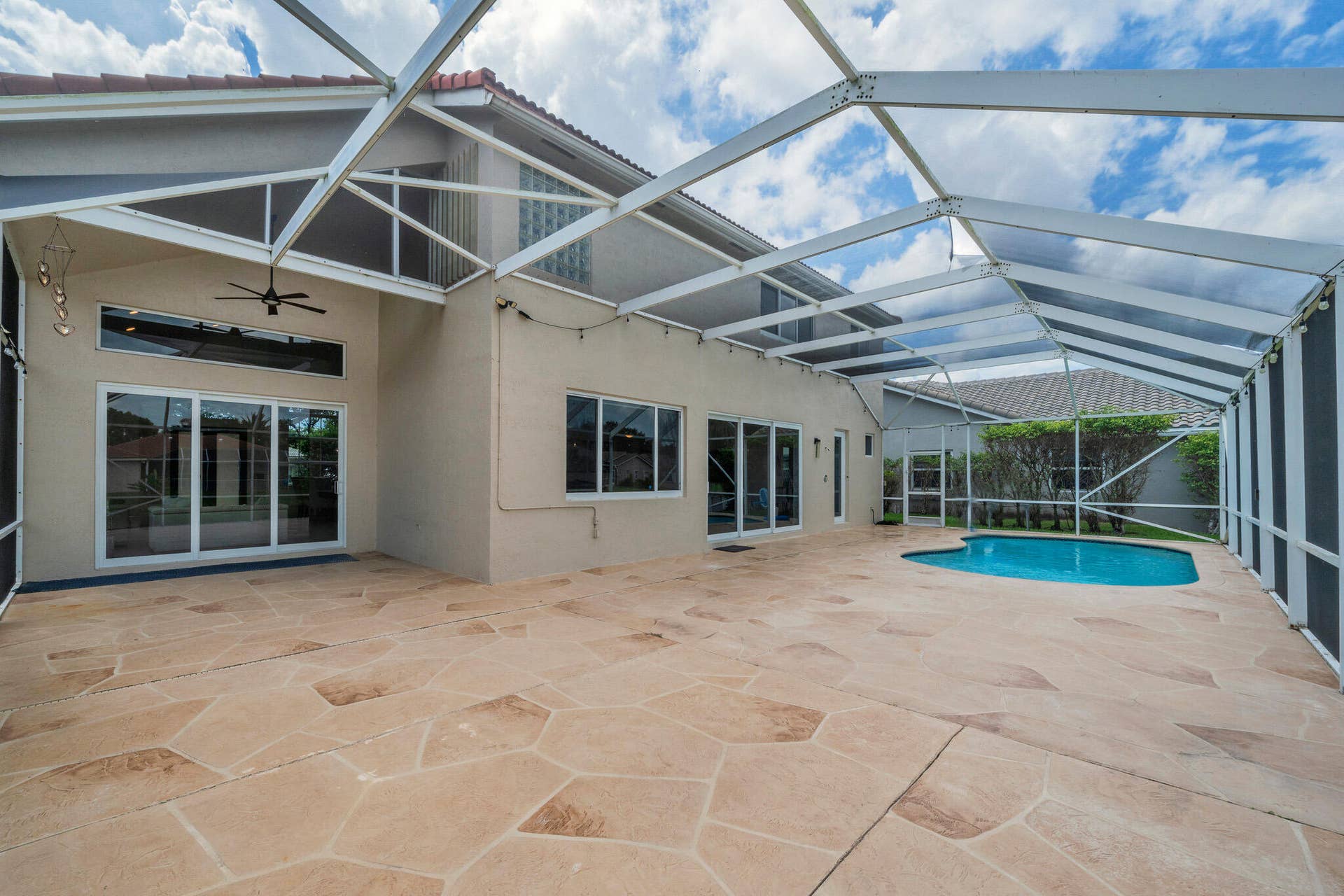 10237 NW 53rd Court, Coral Springs, FL 33076 10 Pool + backyard (2)