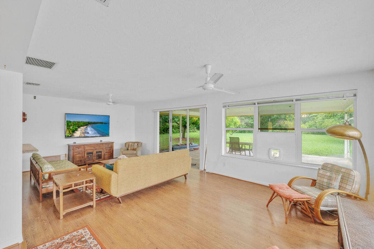 446 SANTA FE Road, West Palm Beach, FL 33406 16 Family Area (1)