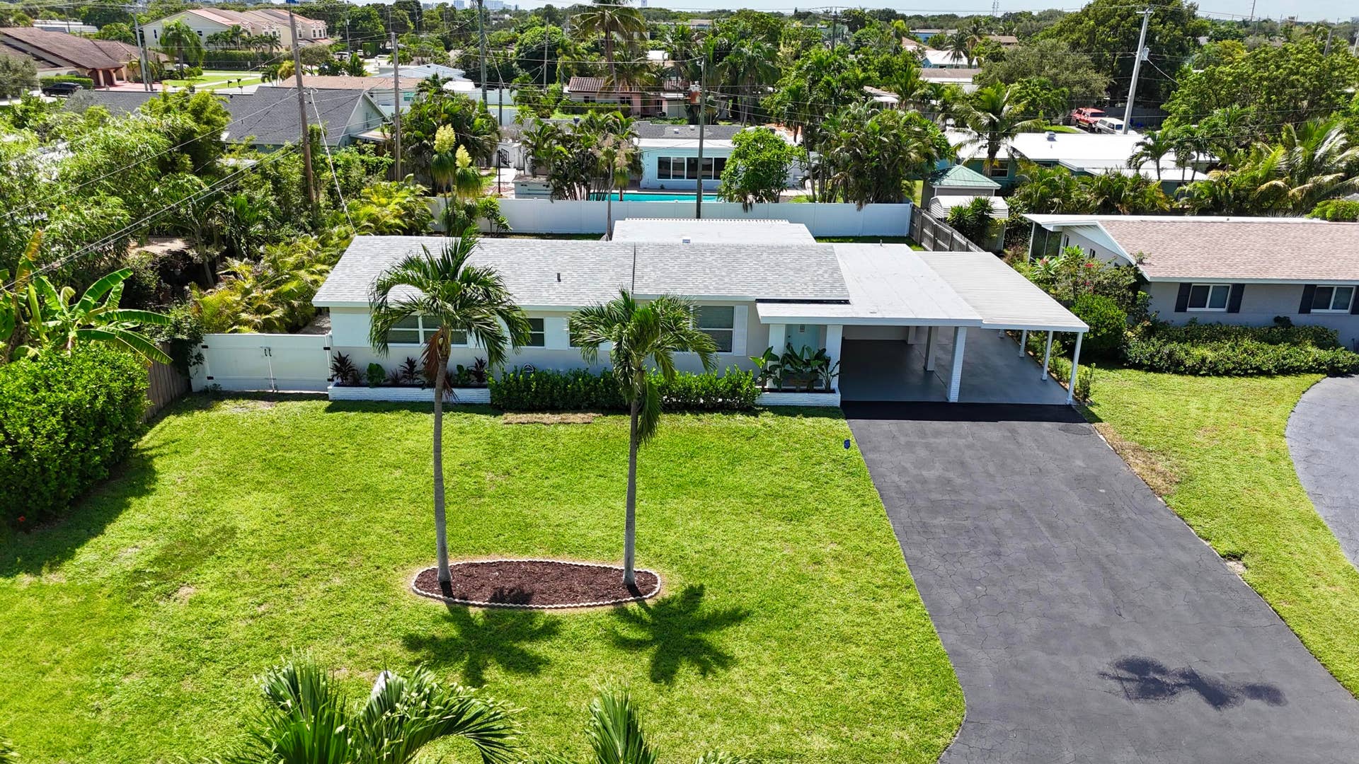 470 NE 45TH Street, Boca Raton, FL 33431 Driveway accommodates 4 cars