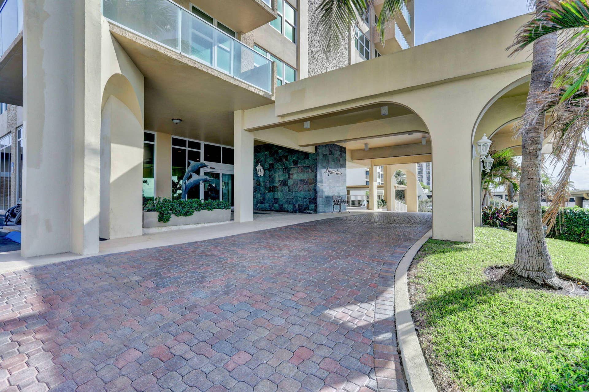 5440 N Ocean Drive, #304, Singer Island, FL 33404 39-web-or-mls-45-print-48-print-46-web-o
