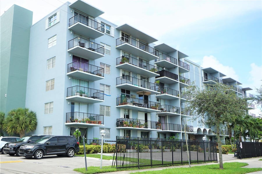 Property photo for 12500 NE 15TH Avenue, #614, North Miami, FL