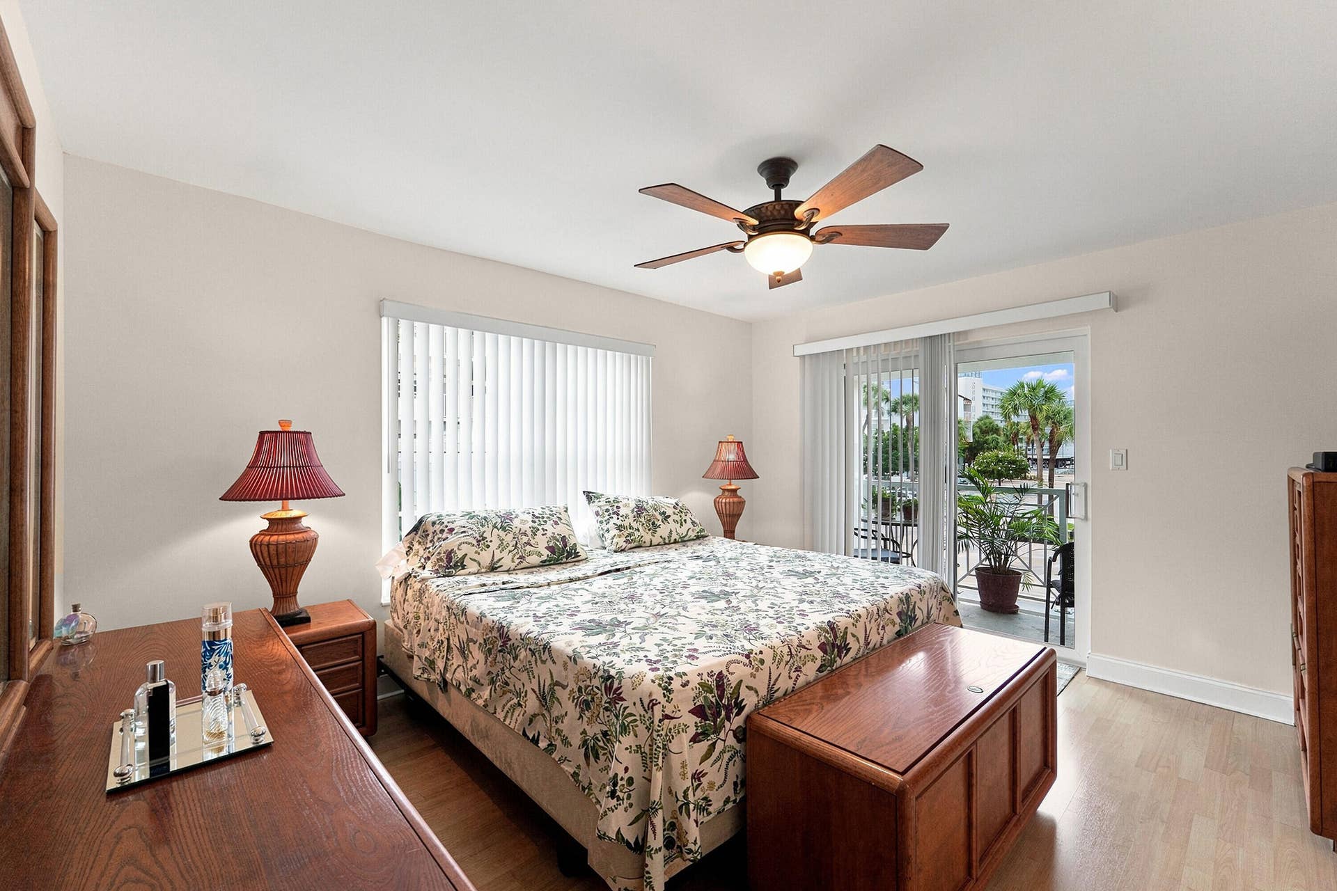 2870 NE 14TH ST Causeway, #208C, Pompano Beach, FL 33062 Primary Bedroom Suite