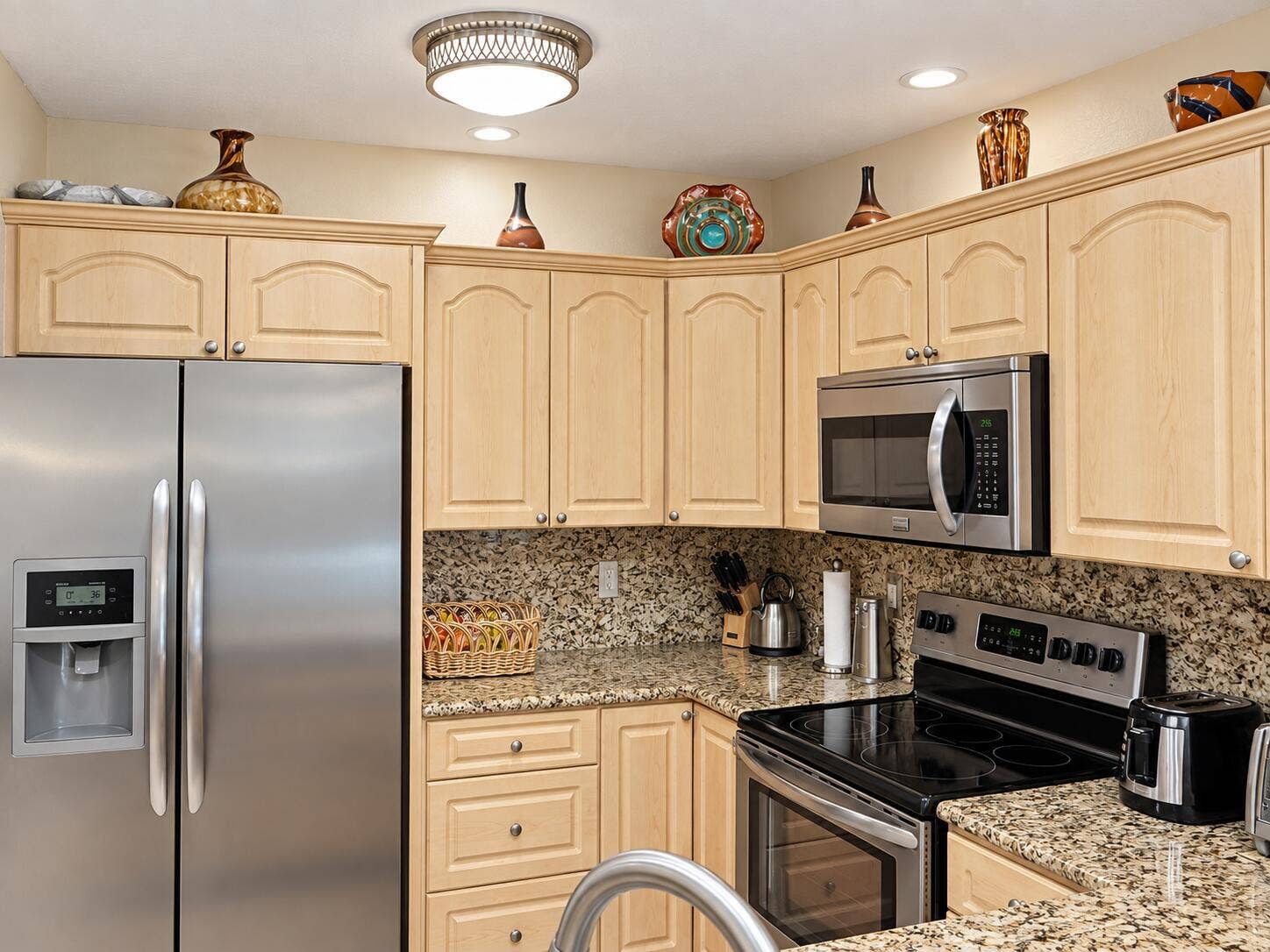 7482 NW 48TH Place, Lauderhill, FL 33319 15 Kitchen 4