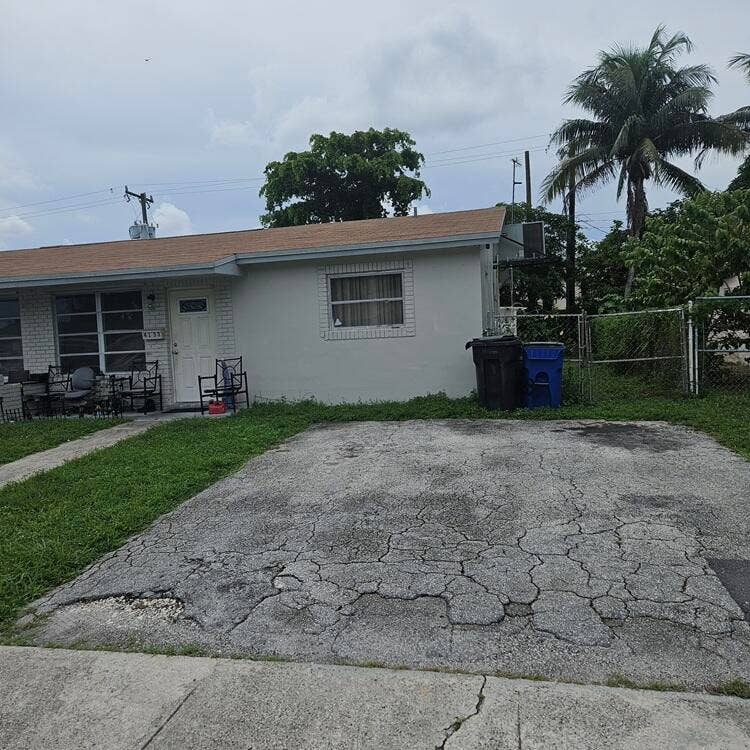 Property photo for 4133 NW 39th Avenue, Lauderdale Lakes, FL