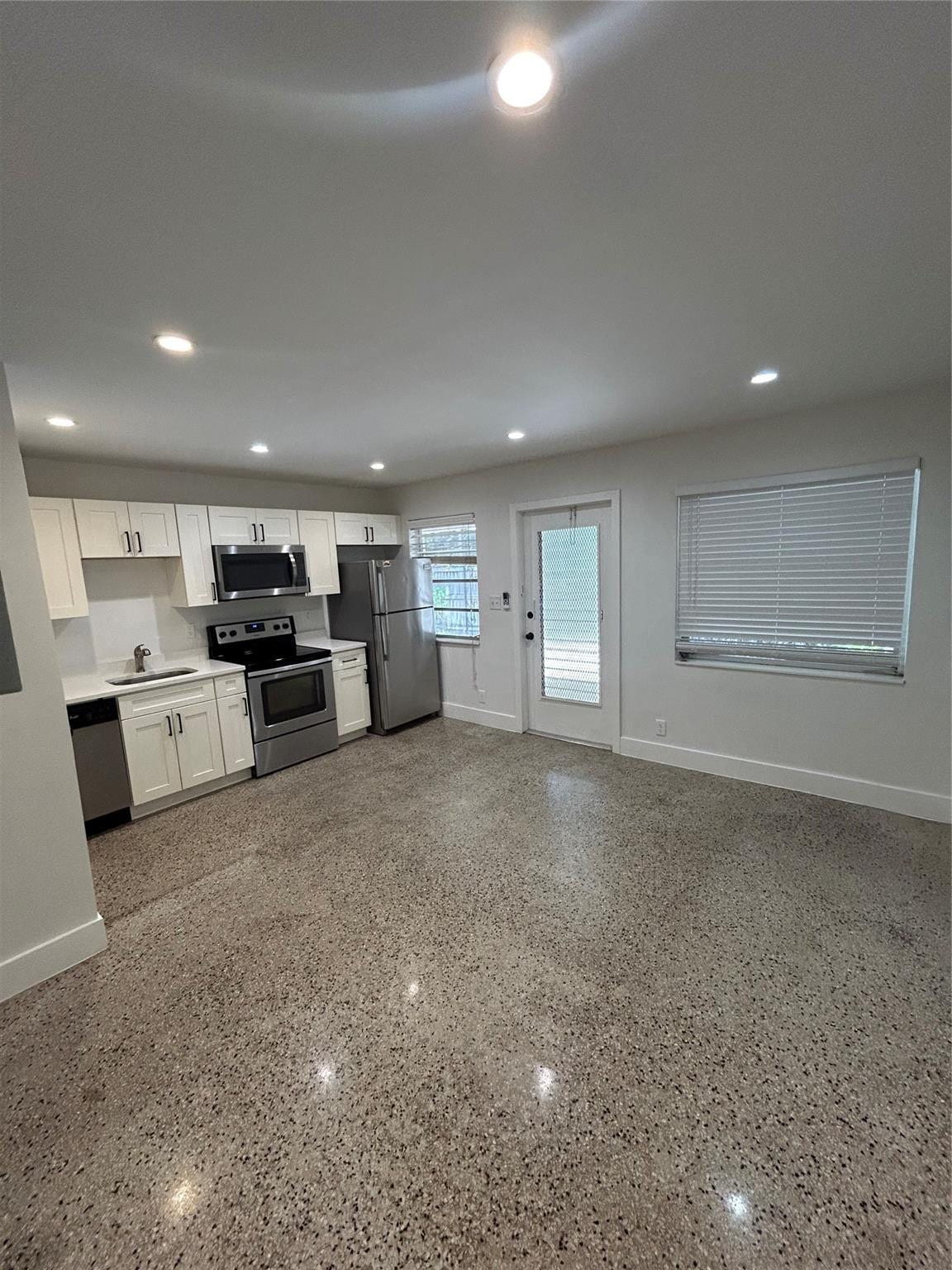 820 N Victoria Park Road, #4, Fort Lauderdale, Fort Lauderdale, FL 33304 Photo 4