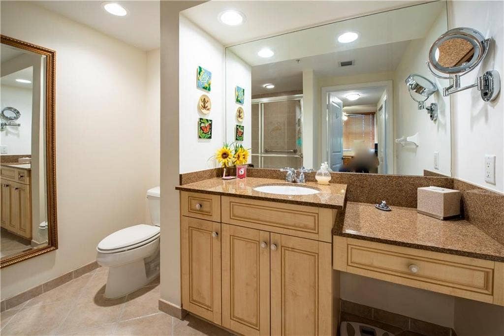347 N New River Drive E, #1005, Fort Lauderdale, FL 33301 Primary Bath