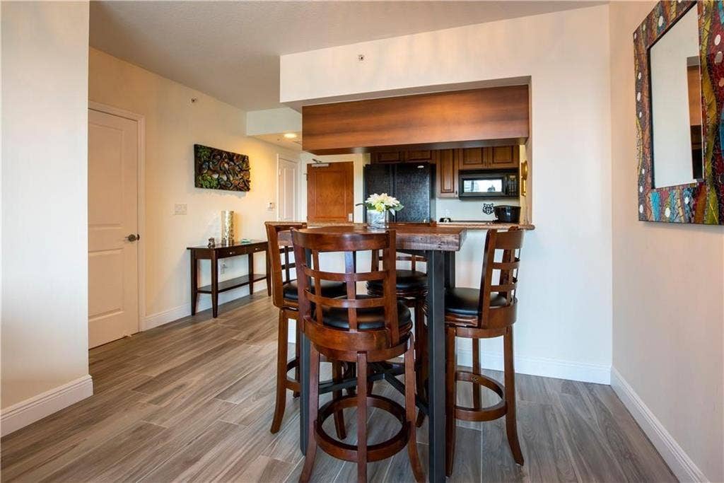 347 N New River Drive E, #1005, Fort Lauderdale, FL 33301 Dining area