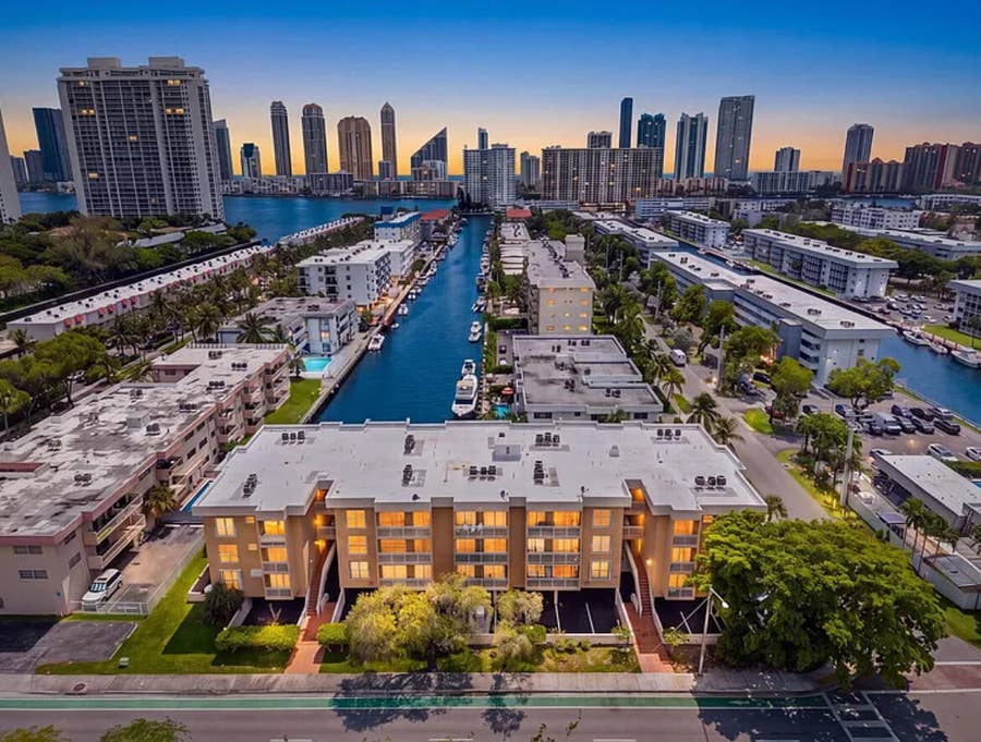 Property photo for 17051 NE 35TH Avenue, #307, North Miami Beach, FL
