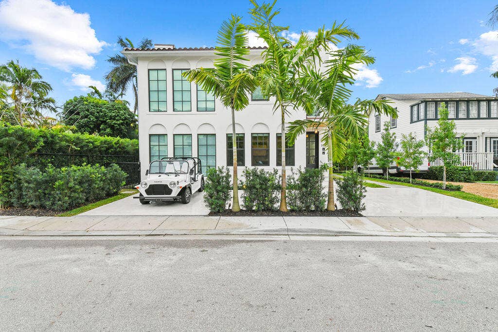 226 Oleander Avenue, #3, Palm Beach, Palm Beach, FL 33480 226 Oleander Ave