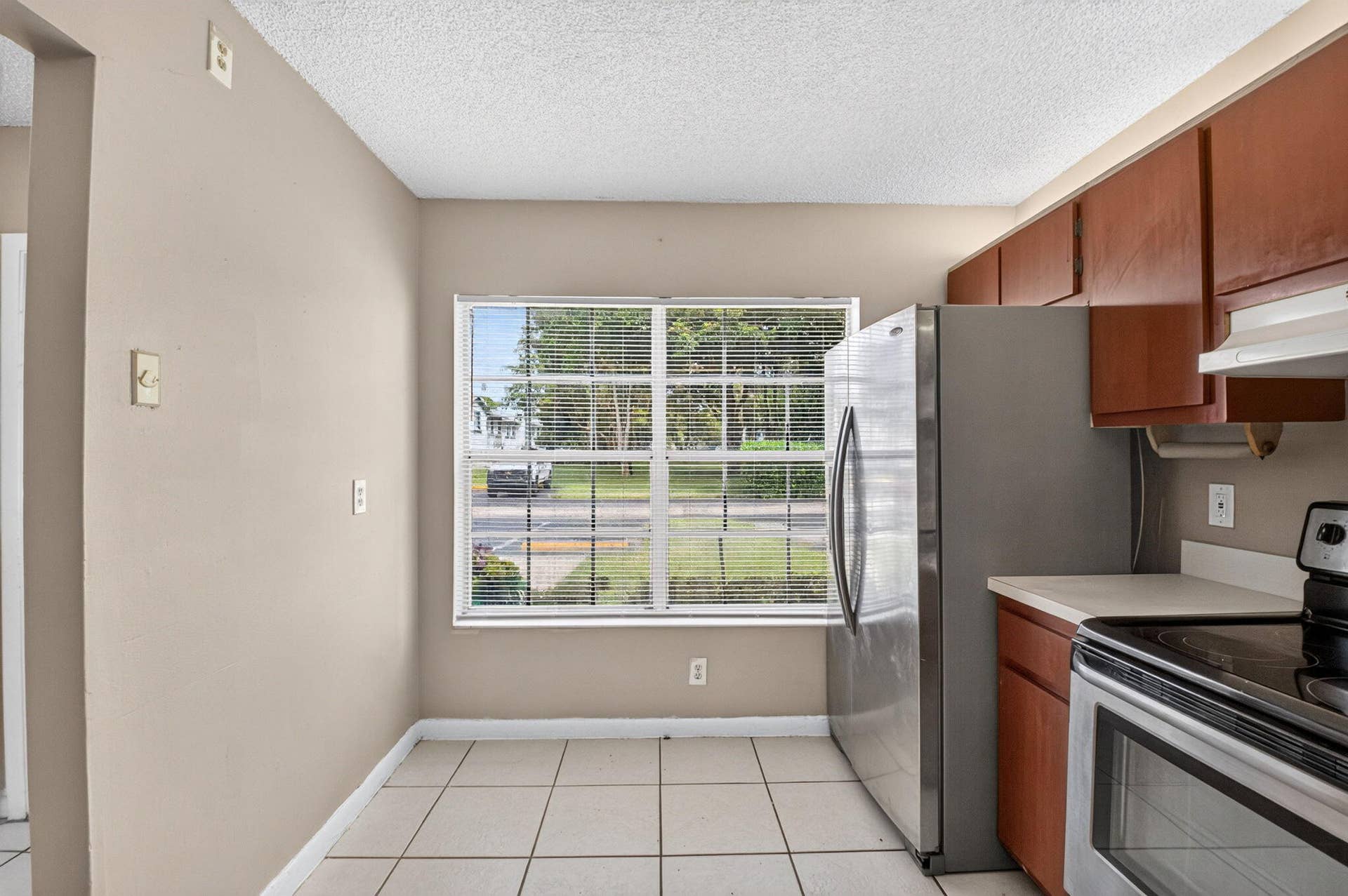 8. 3700 Savoy Lane E