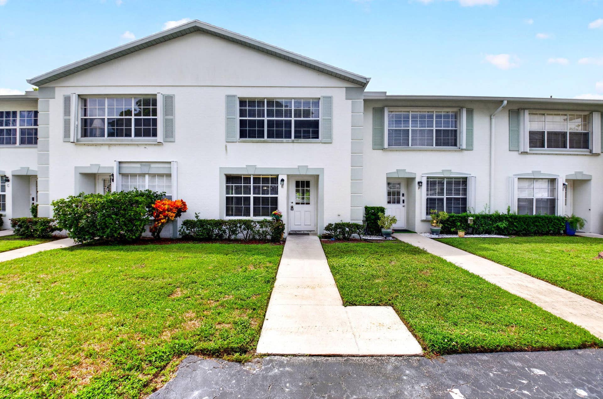 1. 3700 Savoy Lane E