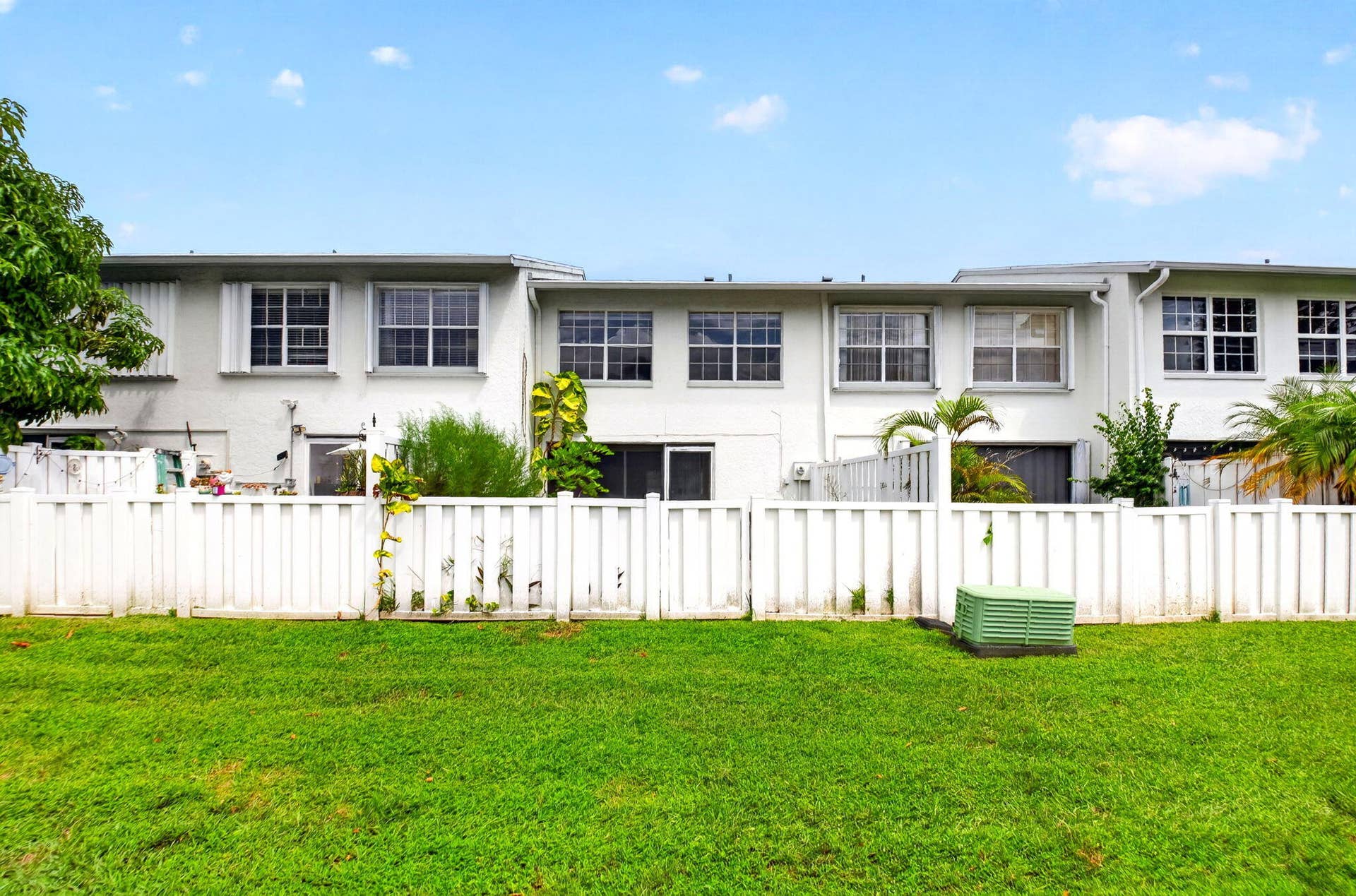 36. 3700 Savoy Lane E