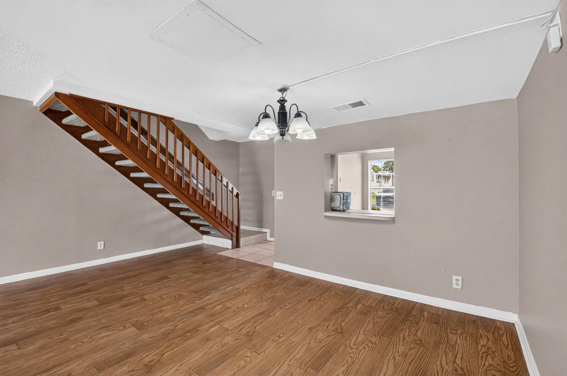 13. 3700 Savoy Lane E