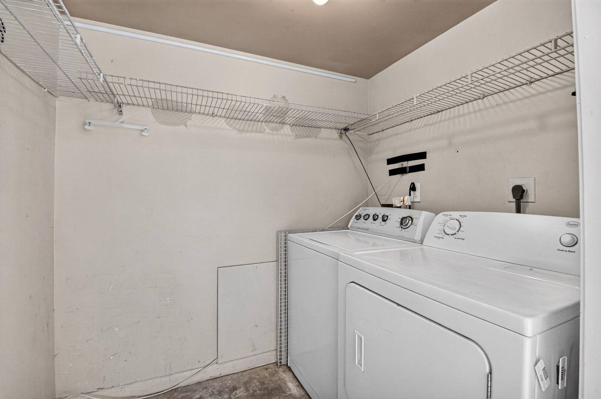 32. 3700 Savoy Lane E