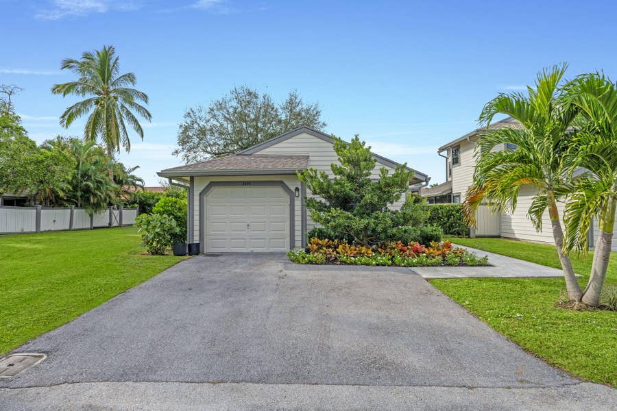 Property photo for 2474 Bedford Mews Drive, Wellington, FL