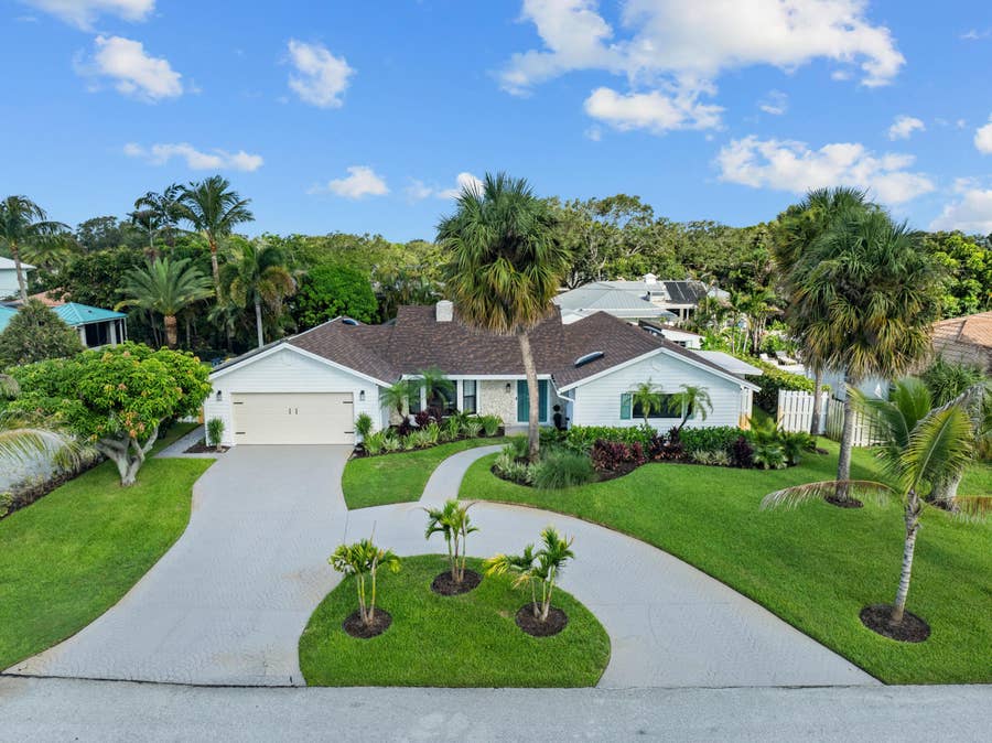 Property photo for 14 SE Paddock Circle, Tequesta, FL
