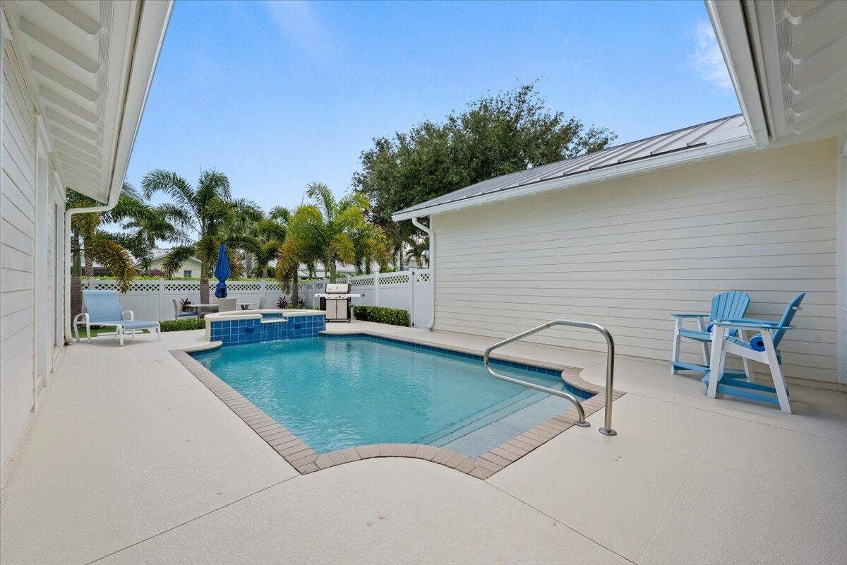 1162 Tropical Drive, Jupiter, FL 33458 Swimming Pool