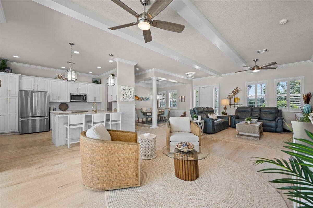 1162 Tropical Drive, Jupiter, FL 33458 Bright & Expansive Main Level