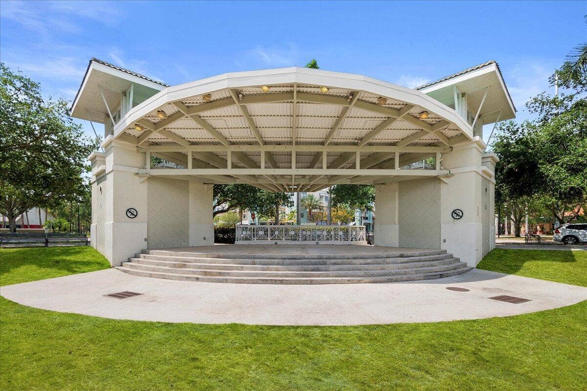 1162 Tropical Drive, Jupiter, FL 33458 Enjoy Monthly Concerts