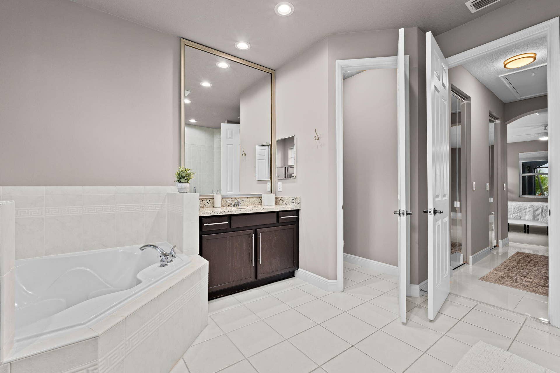 9919 Royal Cardigan Way, West Palm Beach, FL 33411 33-web-or-mls-A7400022